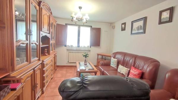 Casa independiente en calle Naves