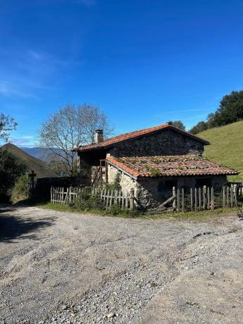 Casa rural en calle Oriente s/n Asturias