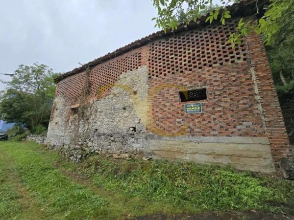 Casa independiente en Lugar Santoveña