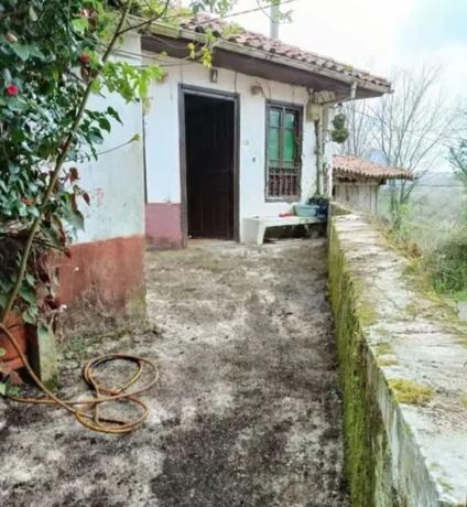 Casa de pueblo en Buda