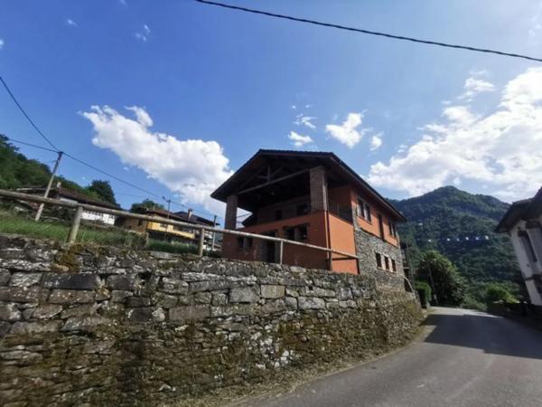 Casa independiente en Lugar Beleño, 71