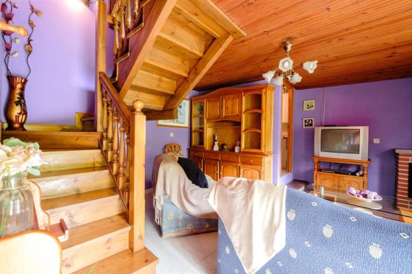 Casa de pueblo en Al Rozapanera