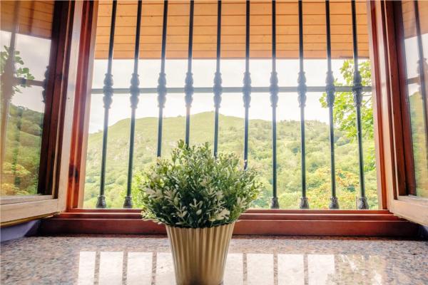 Casa de pueblo en Al Rozapanera