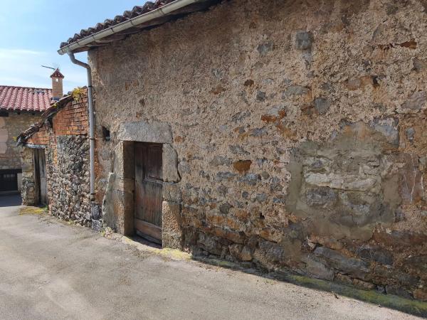 Casa independiente en Lugar Alevia