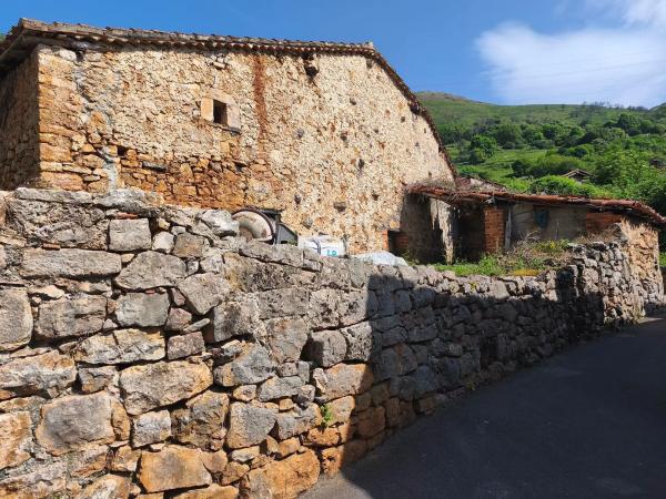 Casa independiente en Lugar Alevia