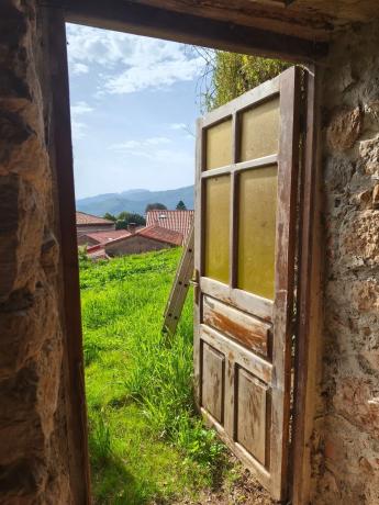 Casa de pueblo en Alevia