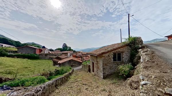 Casa de pueblo en Lugar Alevia, 147