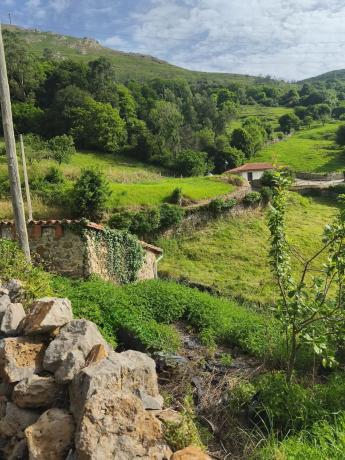 Casa de pueblo en Lugar Alevia, 147