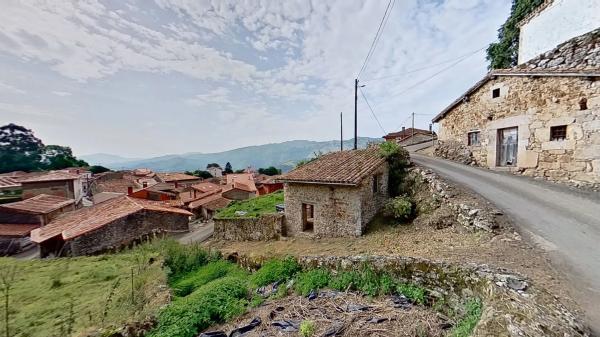 Casa de pueblo en Lugar Alevia, 147