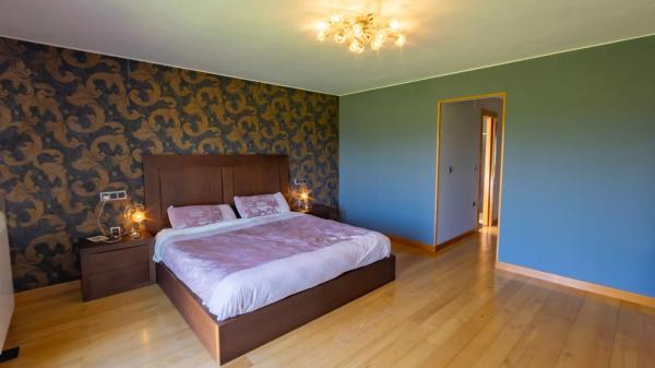 Casa independiente en Hueges s/n