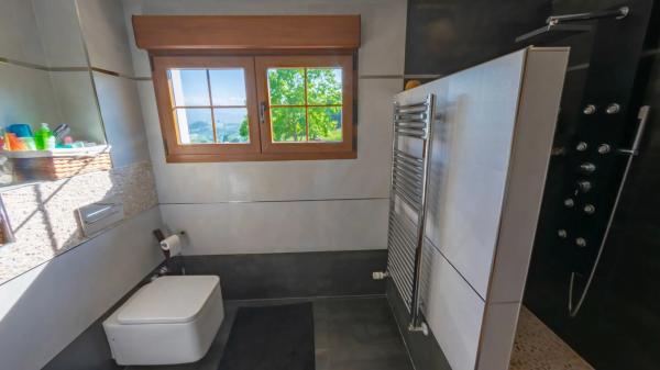 Casa independiente en Hueges s/n