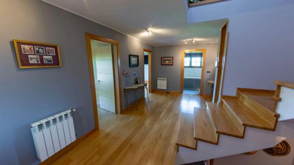 Casa independiente en Hueges s/n