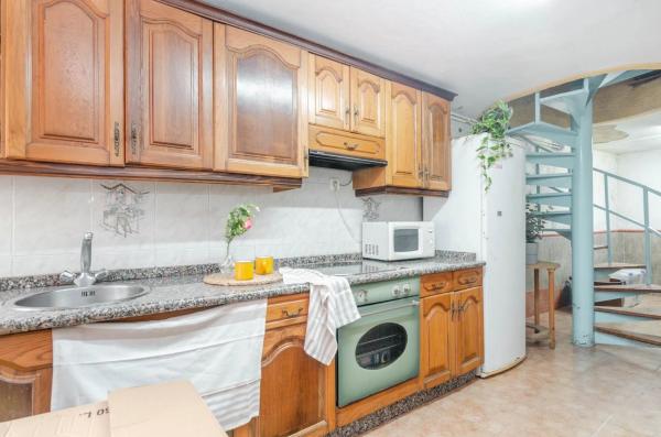 Casa independiente en avenida Covadonga, 50