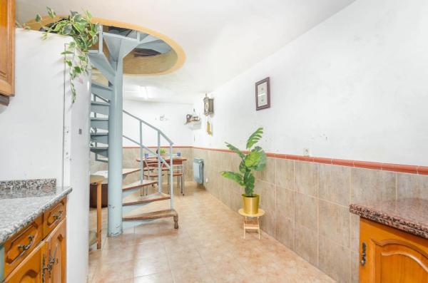 Casa independiente en avenida Covadonga, 50