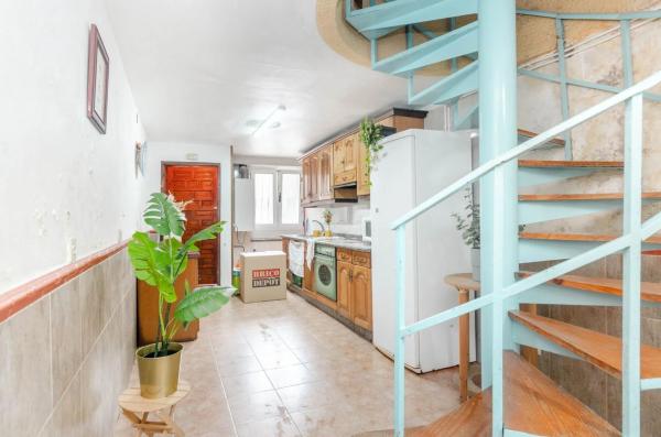 Casa independiente en avenida Covadonga, 50