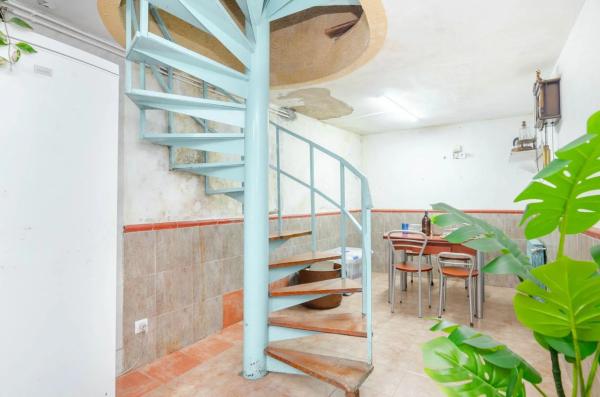 Casa independiente en avenida Covadonga, 50