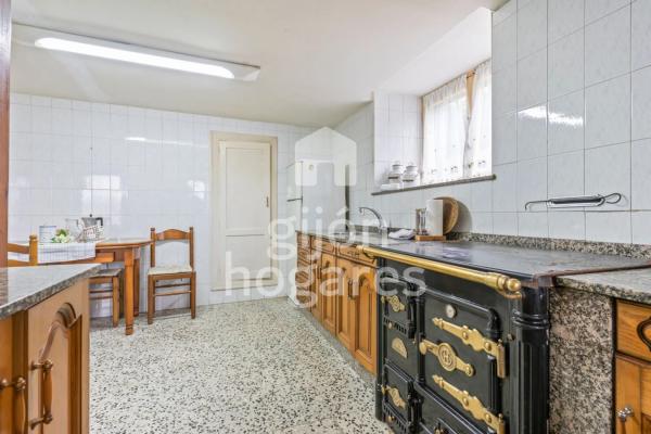 Casa independiente en Lugar Melardi, 44 -34