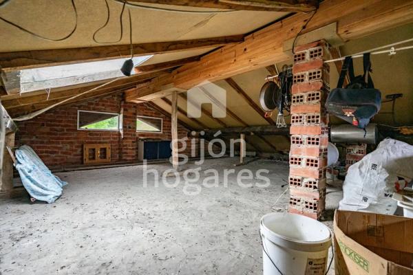 Casa independiente en Lugar Melardi, 44 -34