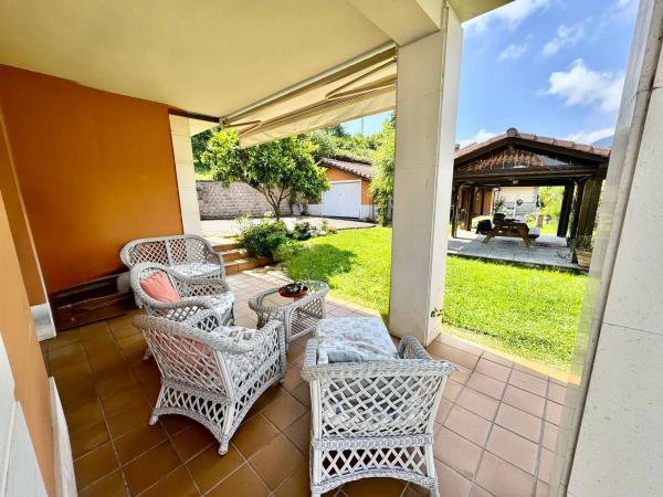 Casa independiente en calle Calzada de Ponga, 15