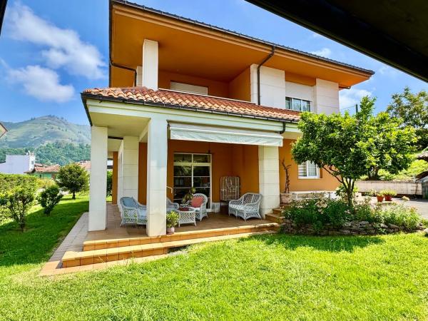 Casa independiente en calle Calzada de Ponga, 15