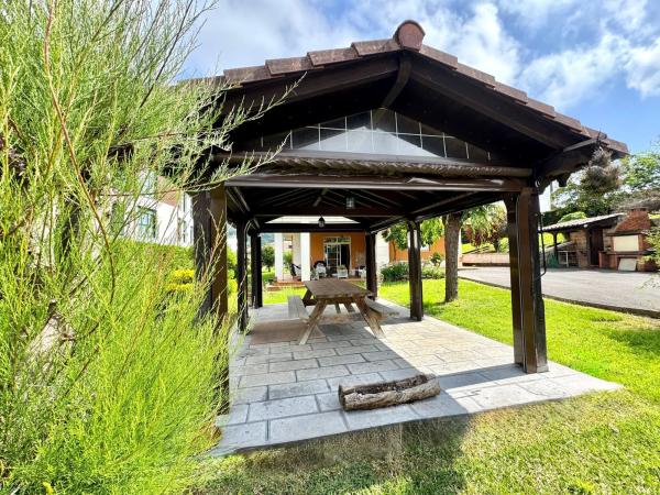 Casa independiente en calle Calzada de Ponga, 15