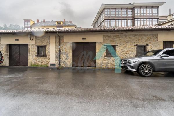 Casa independiente en calle Lueje