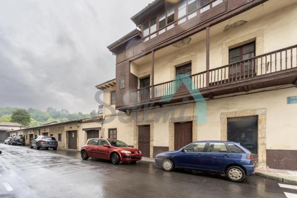 Casa independiente en calle Lueje