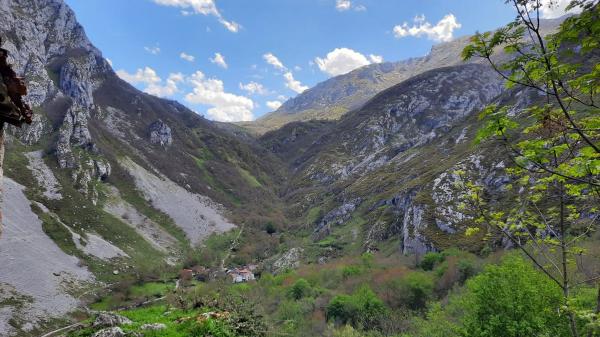 Casa de pueblo en Lugar Bulnes, 21 a