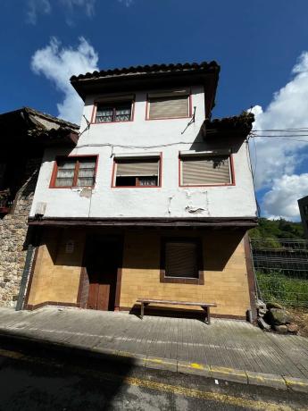 Casa de pueblo en calle la Peruyal, 12