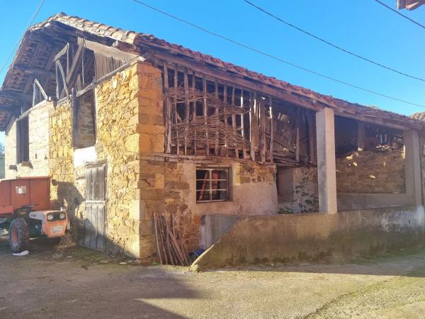 Casa de pueblo en Lugar la Areña, 14