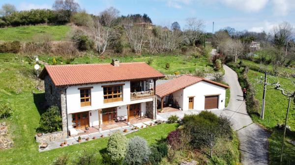 Casa independiente en Robledo de Anayo