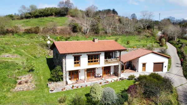 Casa independiente en Robledo de Anayo