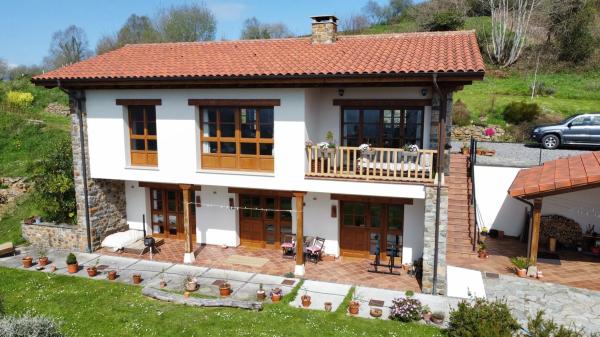 Casa independiente en Robledo de Anayo