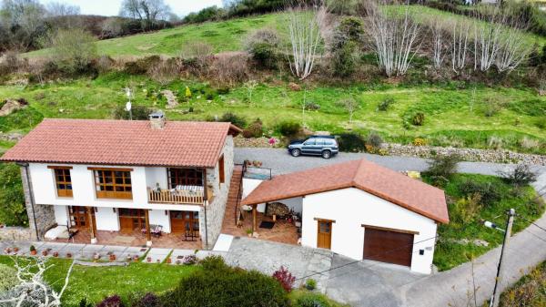 Casa independiente en Robledo de Anayo