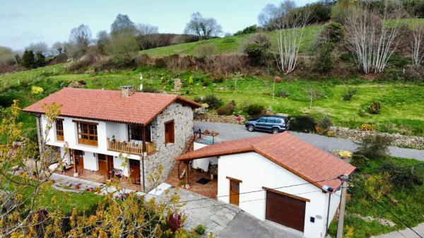 Casa independiente en Robledo de Anayo