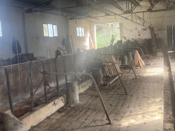 Finca rústica en carretera de Sardedo