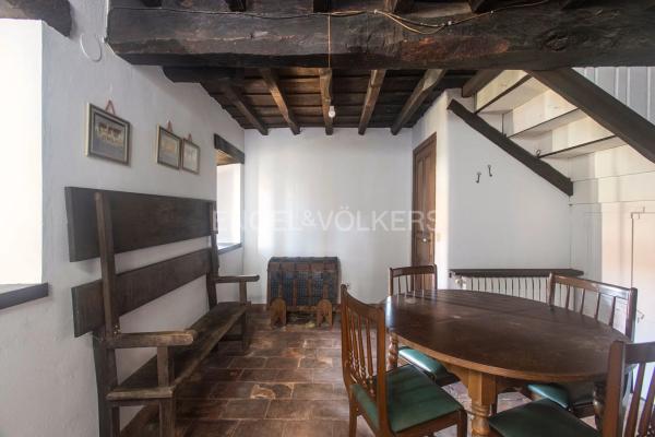 Caserón en calle Lledias, 45 -a