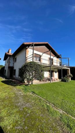 Casa independiente en calle de Dionisio Ruisánchez