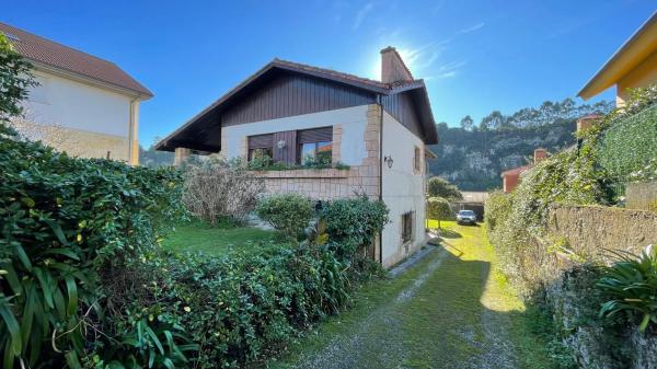 Casa independiente en calle de Dionisio Ruisánchez