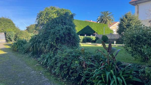 Casa independiente en calle de Dionisio Ruisánchez