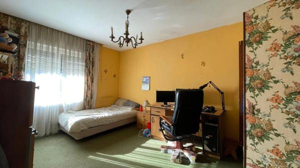 Casa independiente en calle de Dionisio Ruisánchez