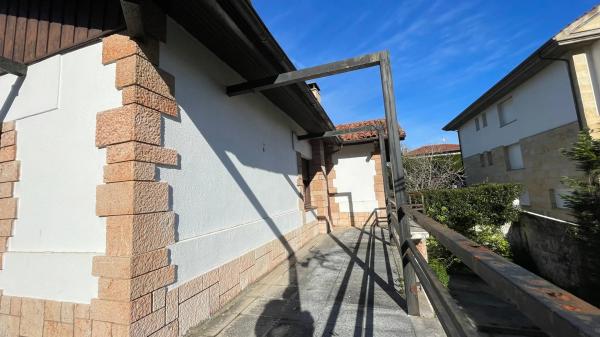 Casa independiente en calle de Dionisio Ruisánchez