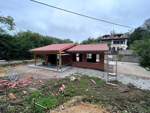 Casa independiente en Barrio la Caleya