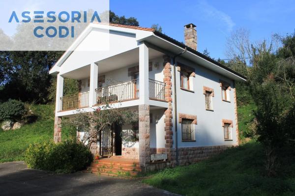 Casa independiente en Lugar Torre