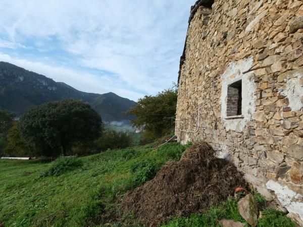 Finca rústica en Lugar la Usteriza, 24