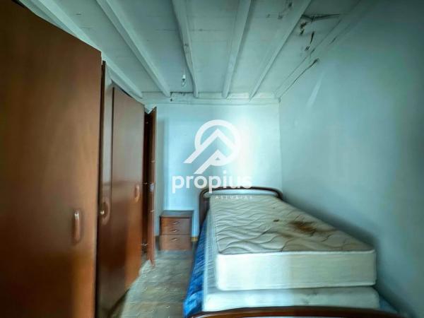 Casa independiente en calle La Prida, 1 - San Roque Del Acebal