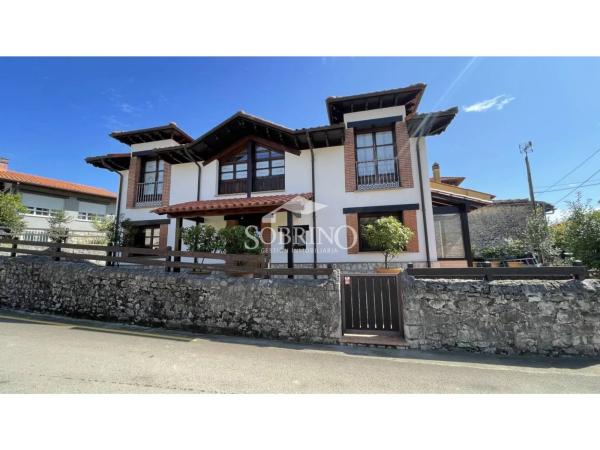 Casa independiente en Lugar Andrin, 28