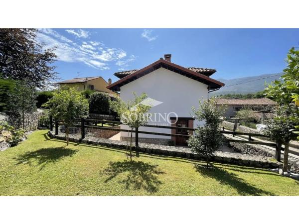 Casa independiente en Lugar Andrin, 28