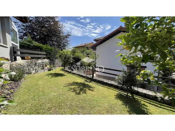 Casa independiente en Lugar Andrin, 28