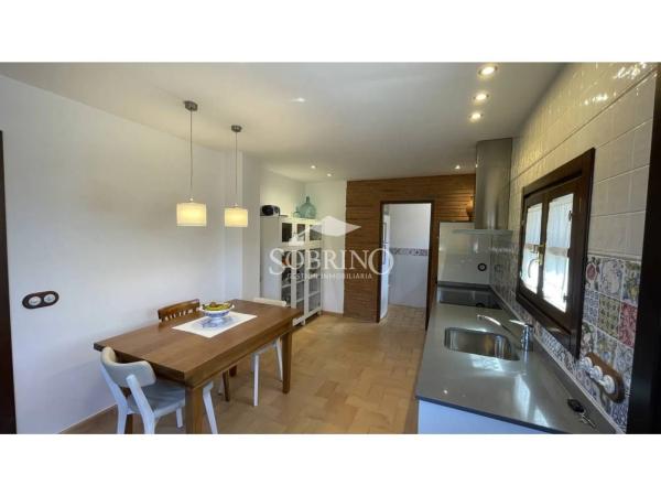 Casa independiente en Lugar Andrin, 28